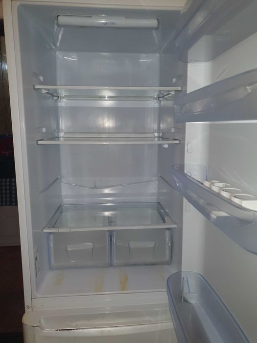 Combina frigorifica indesit