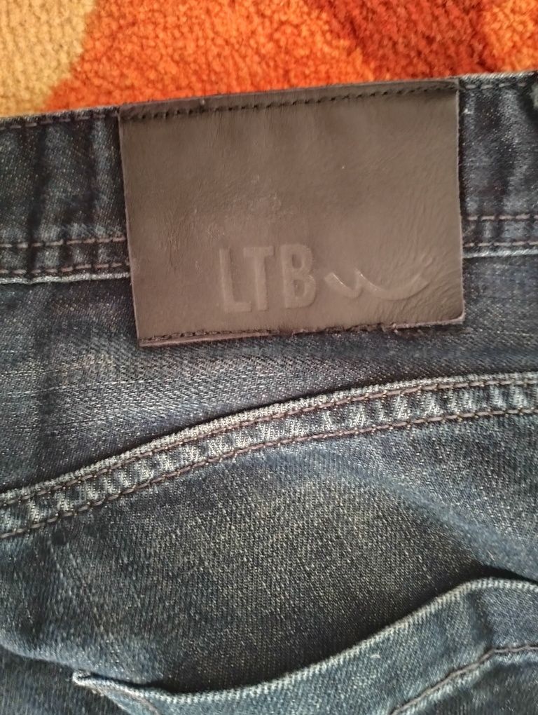 Blugi bărbați LTB