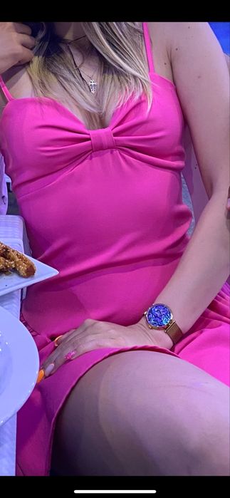 Розова Барби рокля