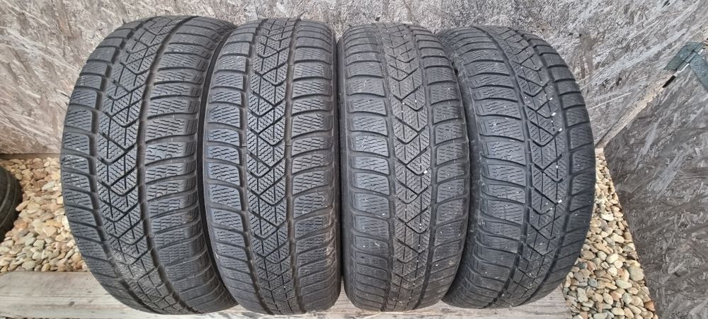 Anvelope Pirelli Sottozero3 Winter *BMW M+S 205/60 R17 93H