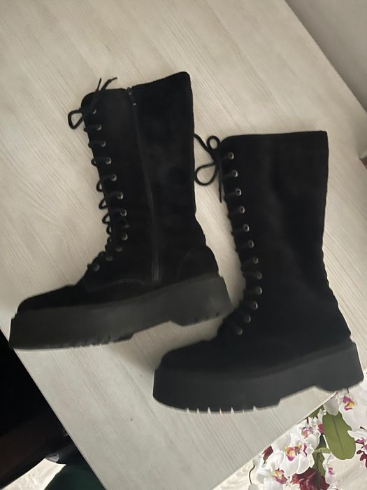 Cizme din piele intoarsa lungi