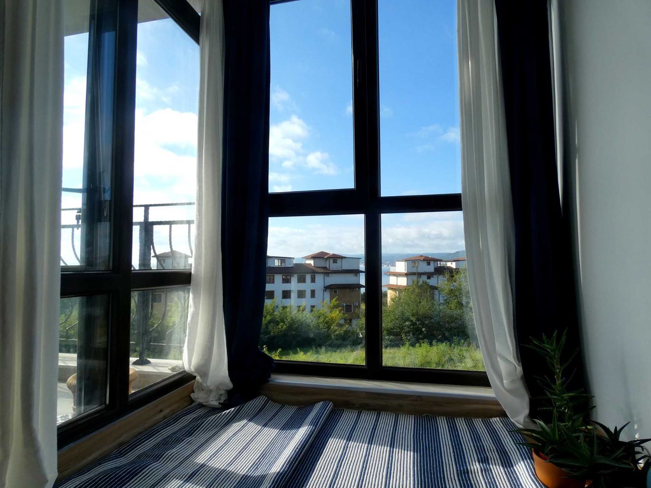 Продава се Едностаен апартамент в Бяла - 49 кв.м за 1072 €/кв.м - Снимка #11