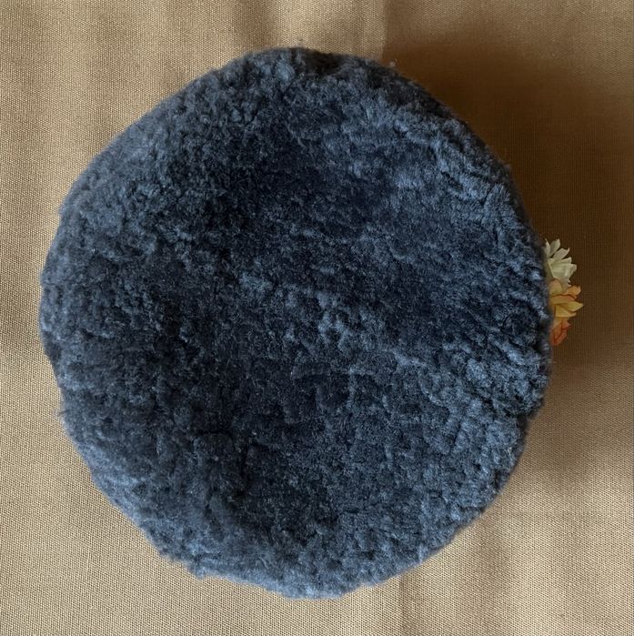 Калпак от кожа за носия