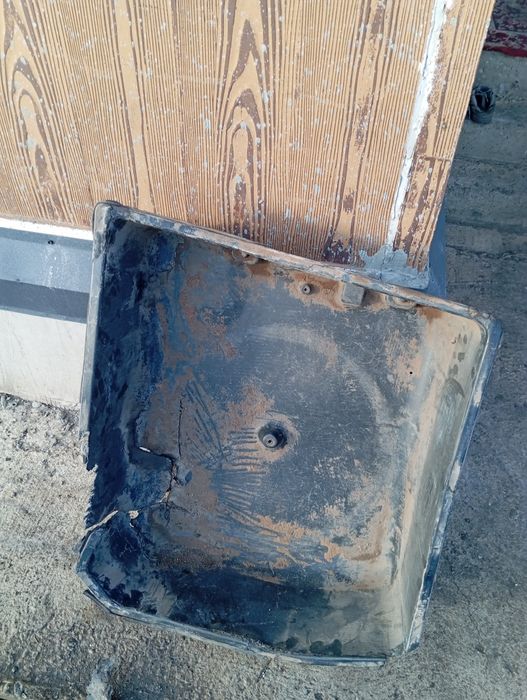 Продам корыто под запаску