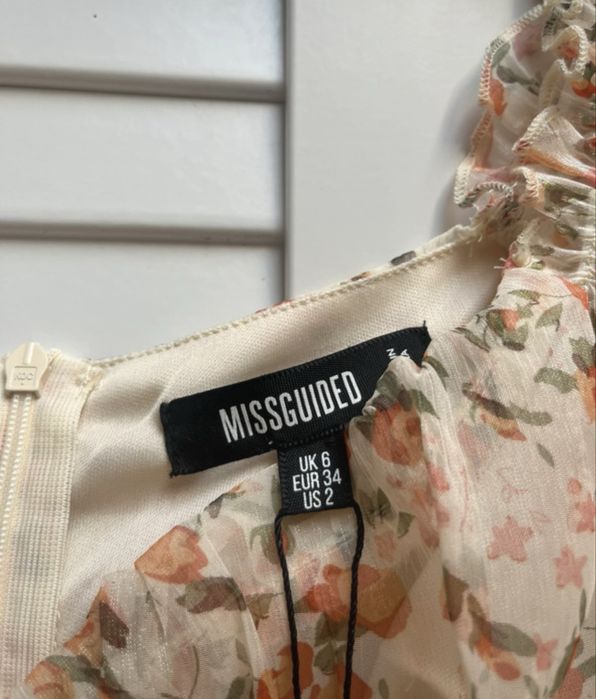 Body imprimeu floral Missguided maneci bufante