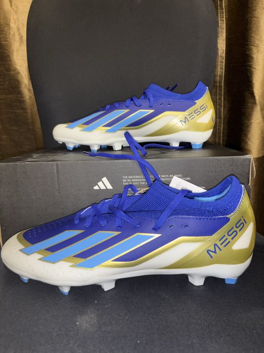 НОВИ Футболни обувки Adidas X