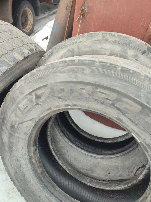 Продам резину на фуру 315/70