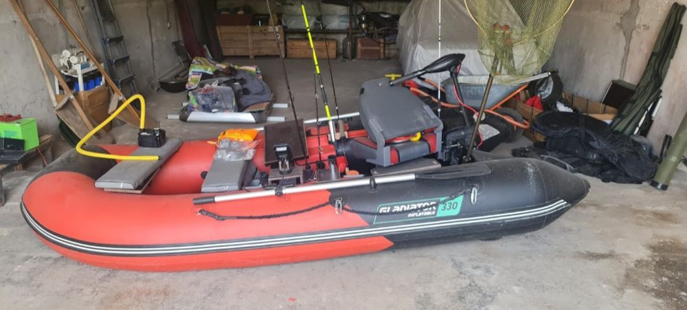 Лодка гладиатор 330