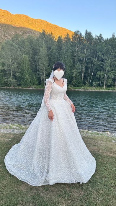 Свадебный платье