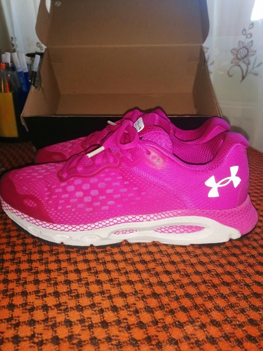 Adidași UNDER ARMOUR nr 38
