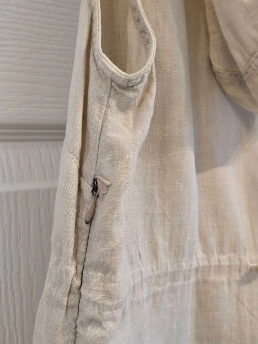 rochie in tip hanorac fără mâneci cu glugă