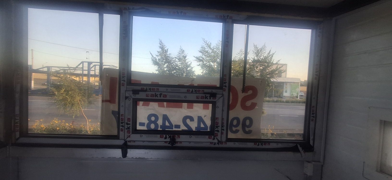 Будка сотилади 6 кв²  туллик, сендвич панель 1800$ яна келишилади