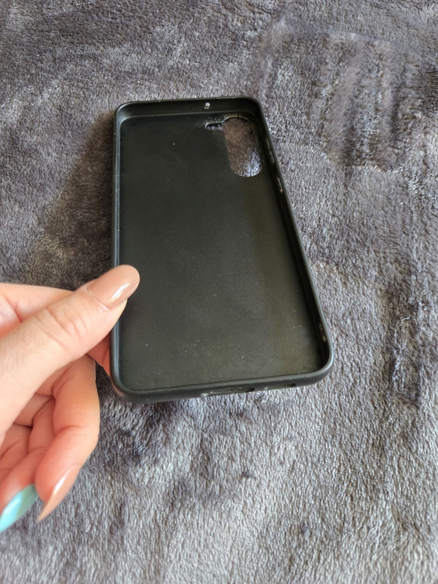 Силиконово гръбче Guess, за Samsung S24 plus