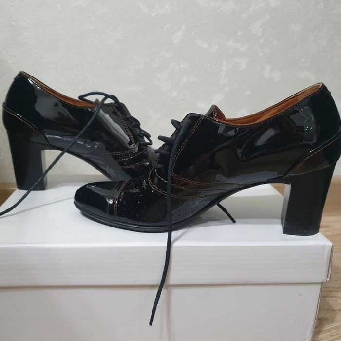 Ботиночки от французского дизайнера Michel Vivien (одевала 1 раз).