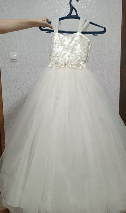 Платье на девочку