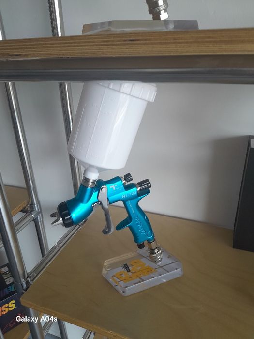 Профессиональный краска