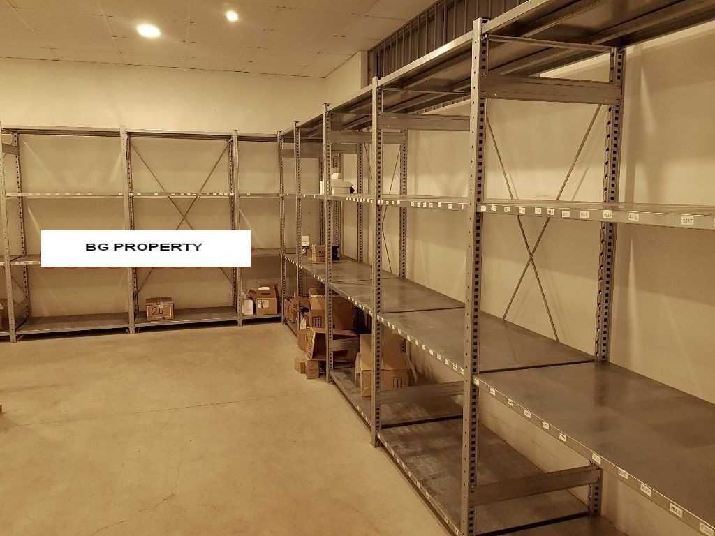 Дава се под наем Офис в София, Докторски паметник - 252 кв.м за 1500 € - Снимка #1