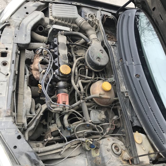 Opel corsa b 1.4 i на части НИСКИ ЦЕНИ !
