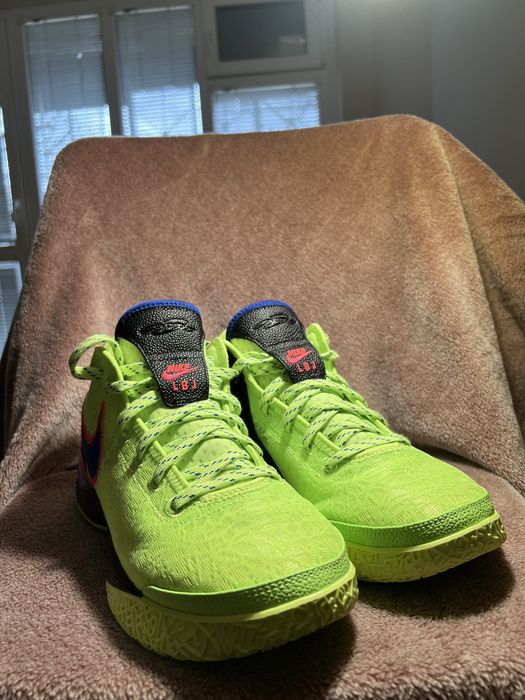Nike LeBron NXXT Gen “Ghost Green”
