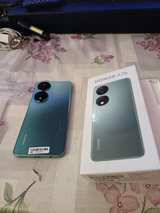 Telefon x7b de vinzare