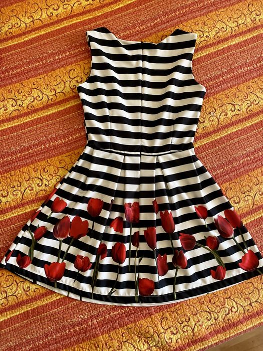 Разперена къса рокля S размер