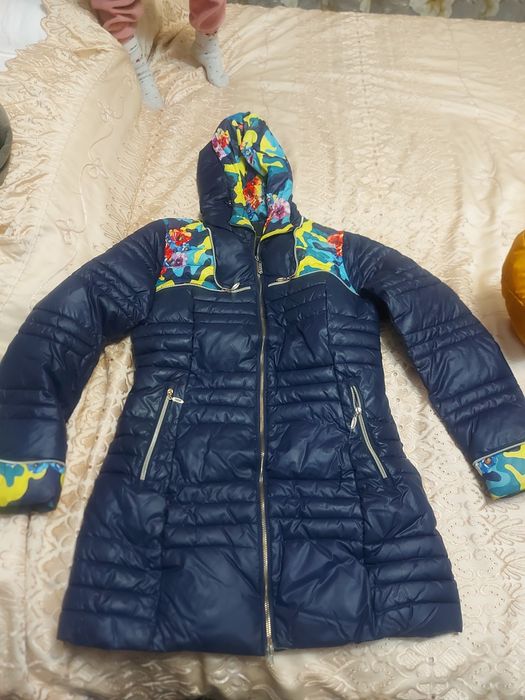 Зимние куртки в отличном состоянии