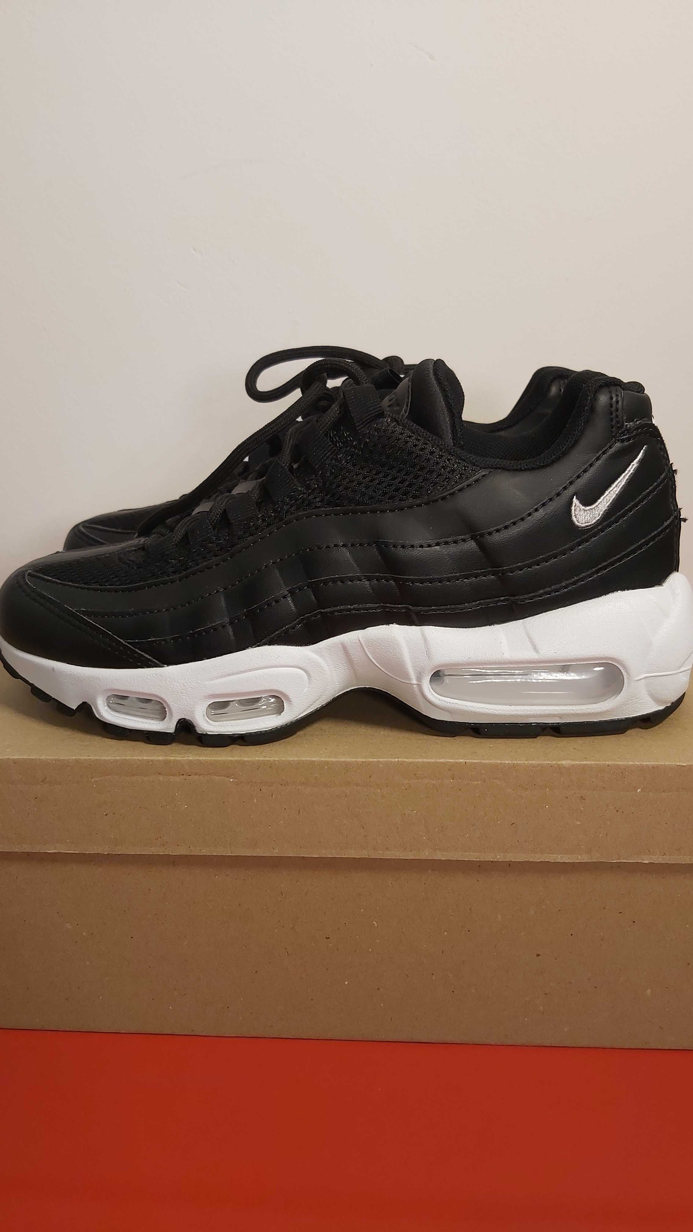 Nike Air Max 95 Essential - Номер 38