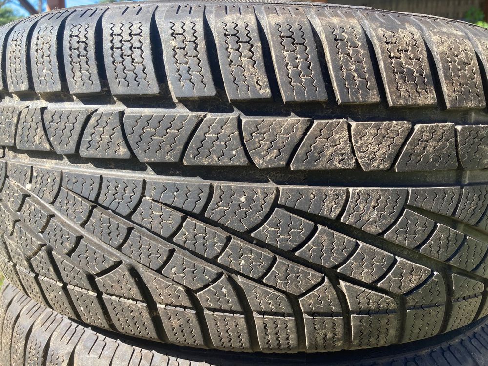 Cauciucuri 235/45/17 iarna Pirelli