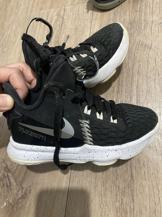 Обувь для мальчика разного возраста