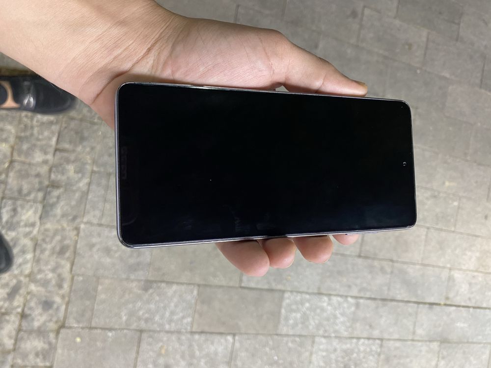 Samsumg A73 sotiladi