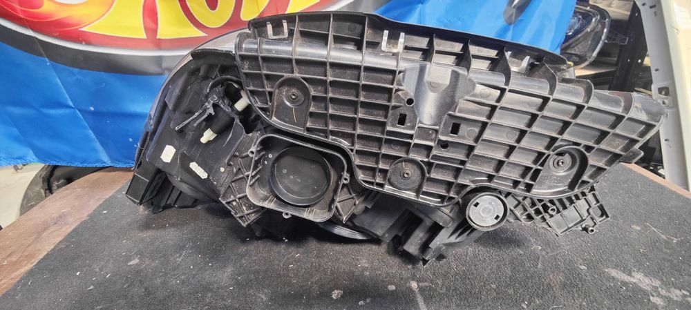 far dreapta ford kuga halogen 2018