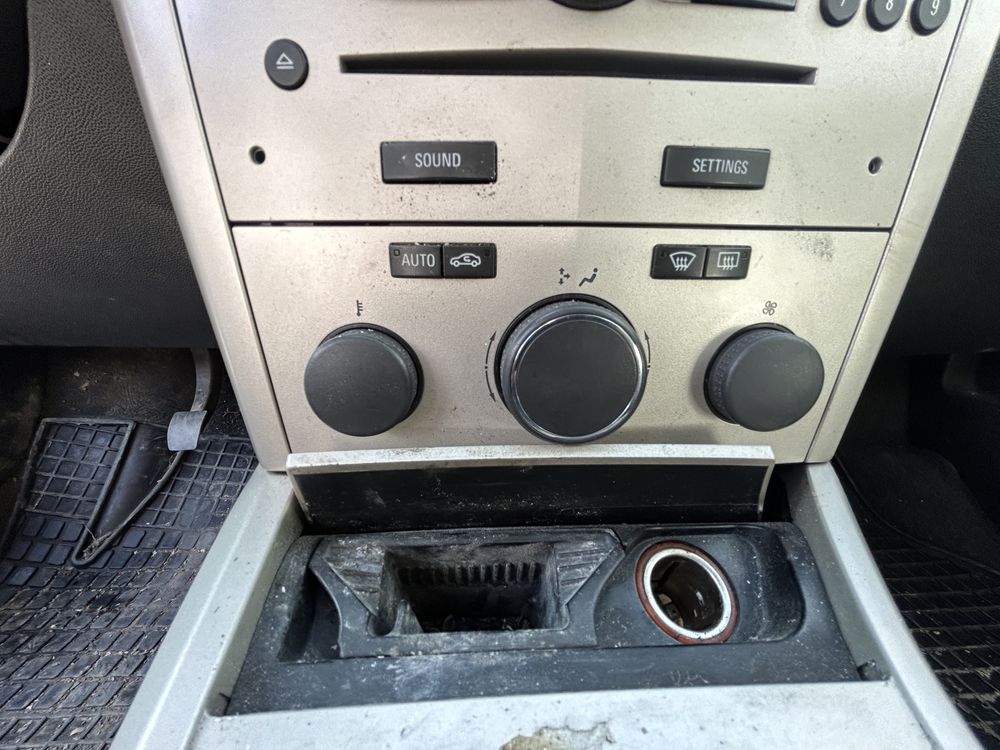 Panou ac, robineti aer conditionat/ clima opel astra h / zafira b