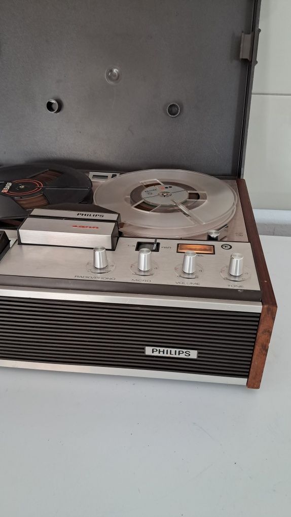 Magnetofon Philips 438 colecție