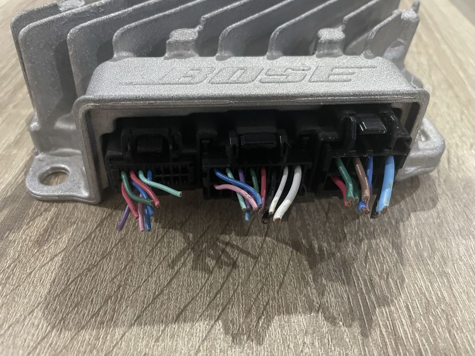 Nissan Juke усилвател Bose
