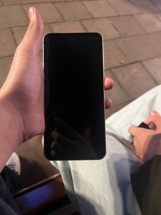 Samsung galaxy S24 FE идеал