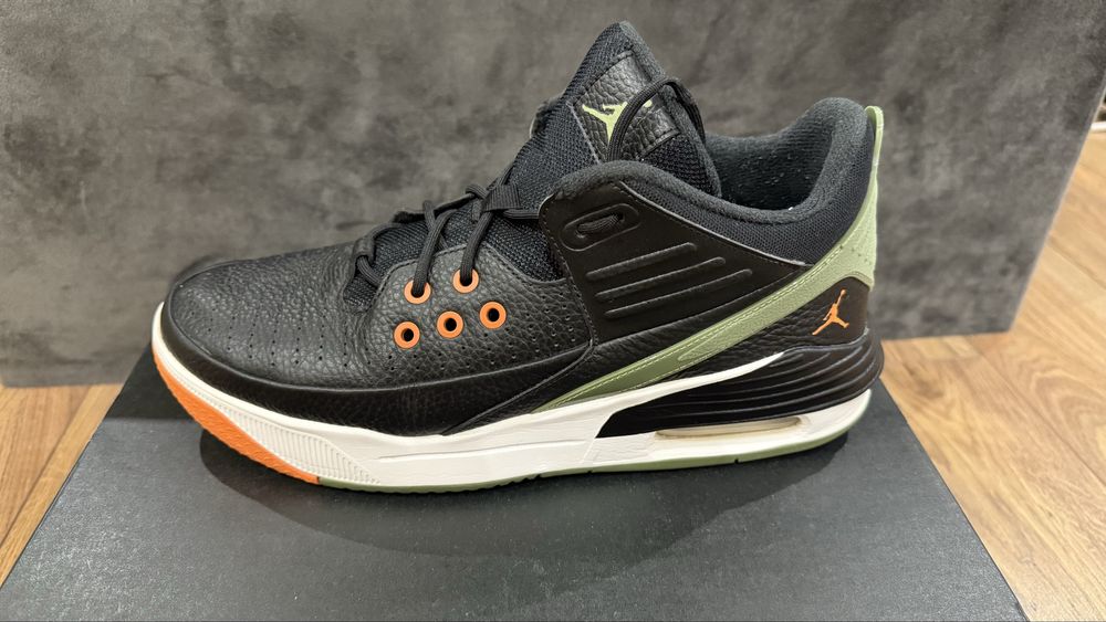 Jordan Max Aura 5