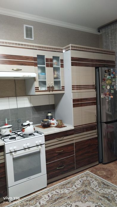 Продам кухонный гарнитур,б/у