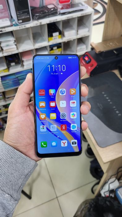 В идеальном состояний Huawei Y90