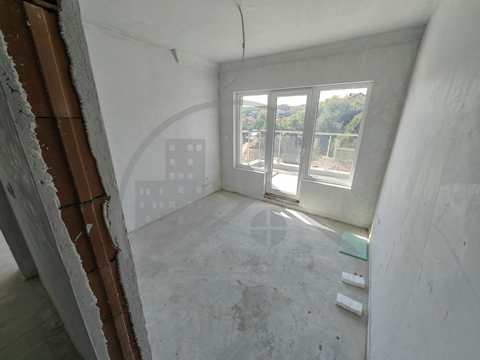 Продава се Двустаен апартамент в Варна, Аспарухово - 85 кв.м за 1189 €/кв.м - Снимка #2