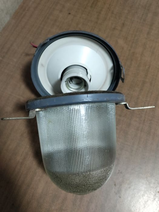 Продам фонарь светильник подвесной