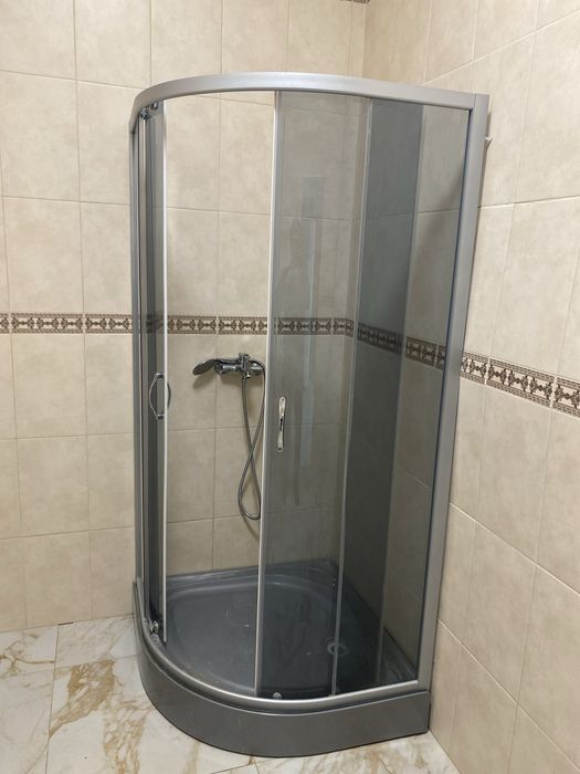 Продам душевую кабину