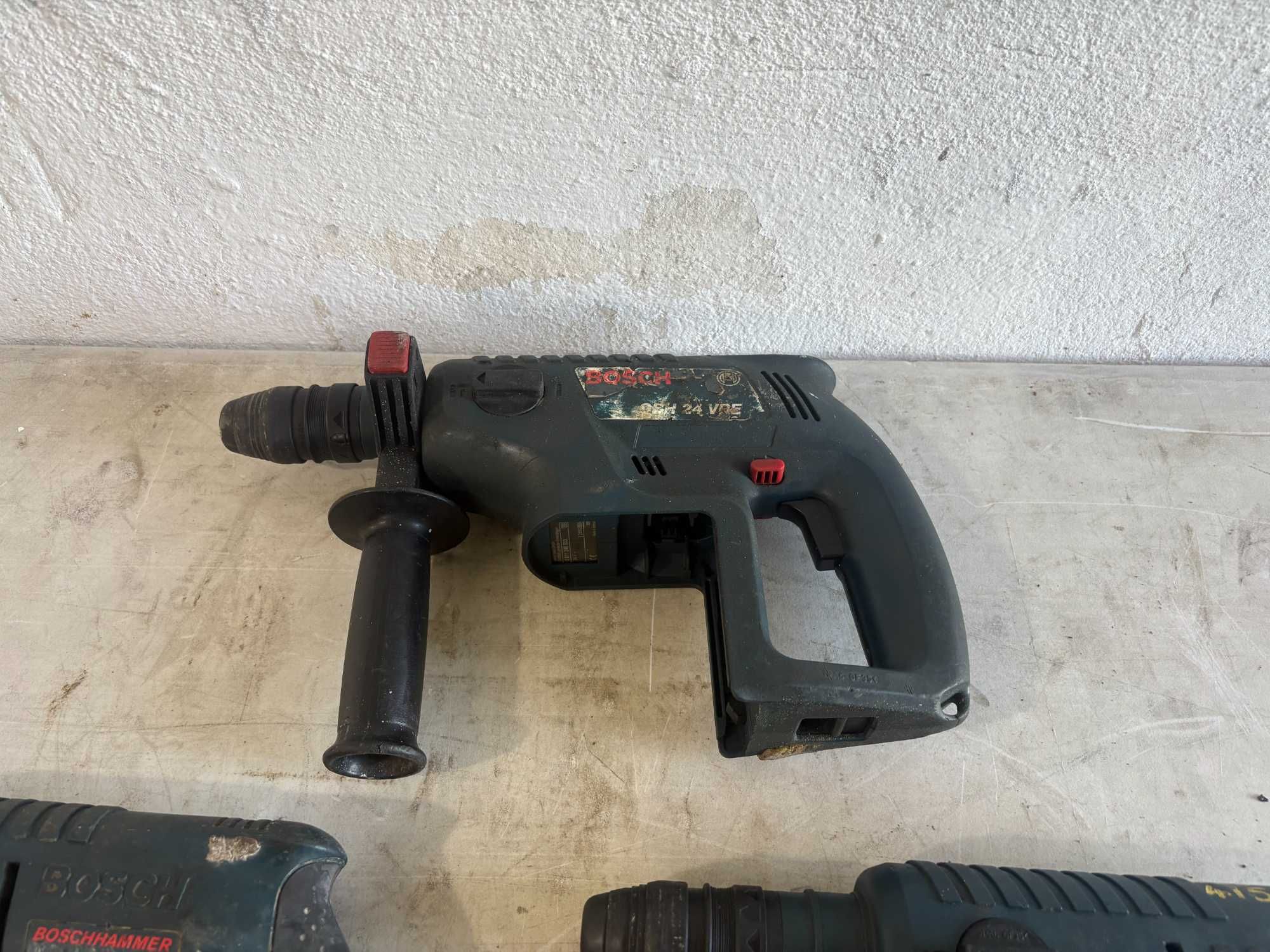 Перфоратор - Bosch 24 V (solo)