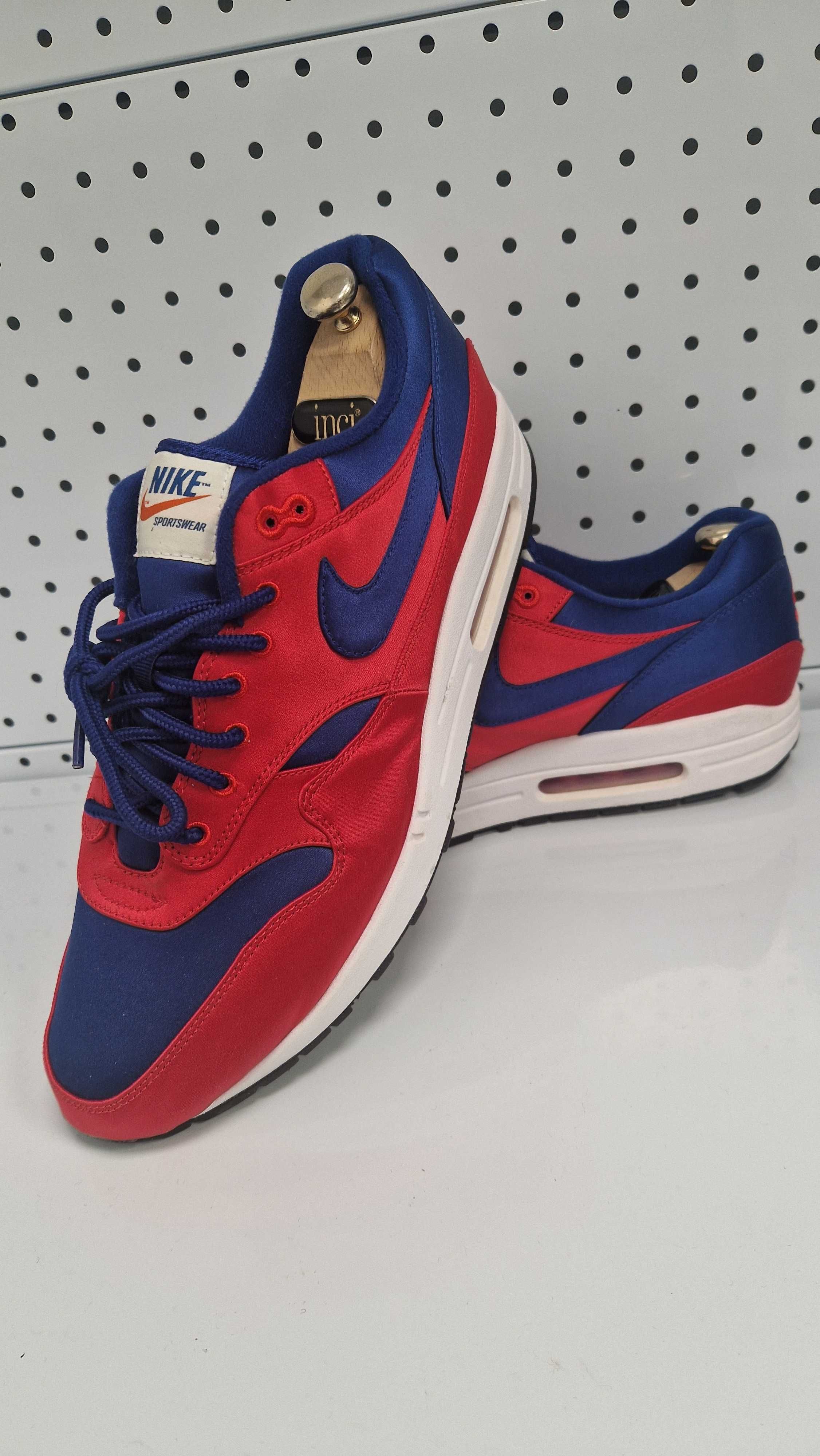 Оригинални мъжки маратонки- Nike Air Max 1 Satin