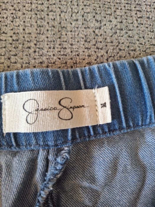 Изчистени дънки  Jessica Simpson