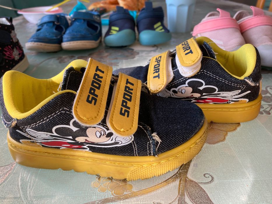 Детски обувки и сандали