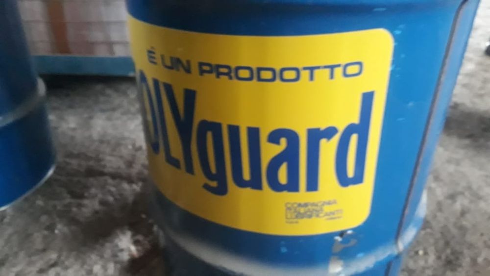 Продам низкотемпературную смазку Магиярд в ведрах по 50 кг