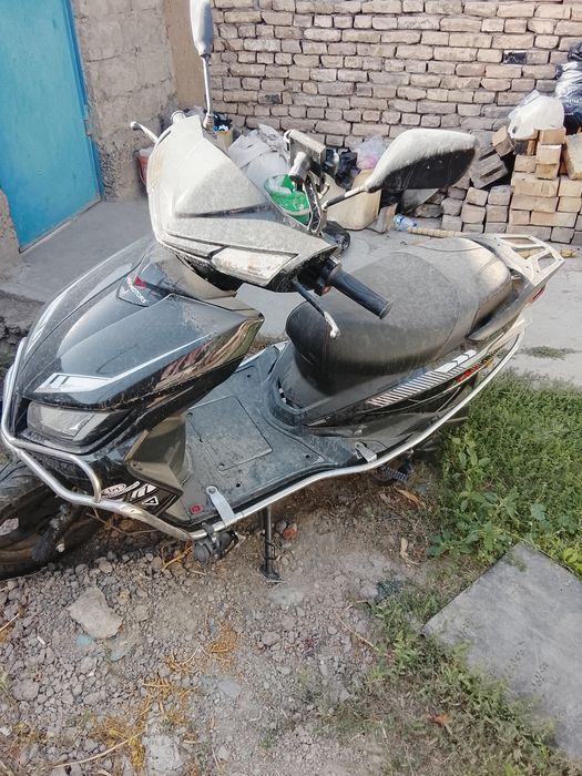 Skutir sotiladi matoriga jovob beraman