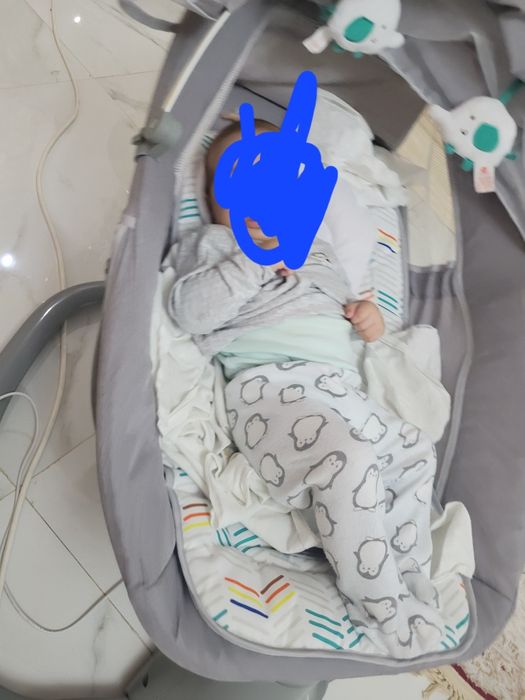 Carucior3 în 1 și multe lucruri pentru bebe.detin și premergător