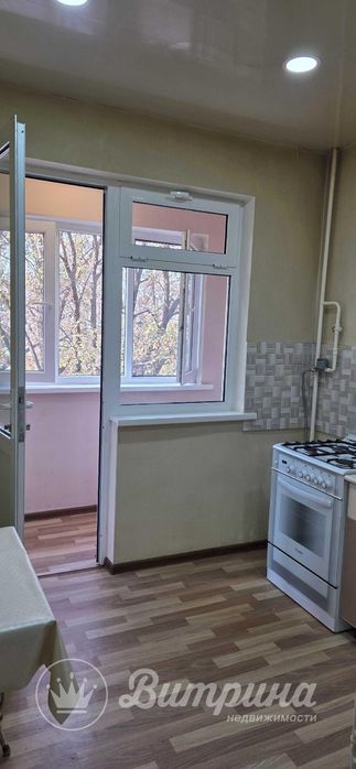 Продаётся 2-комнатная квартира на Ц-6