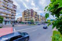 De Vânzare, Bd. Unirii, apartament cu 3 camere, boxă și garaj